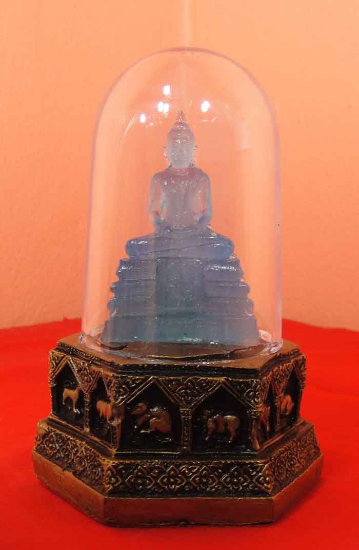 (((วัดใจเคาะเดียว ๑๐ บาทแดง))) พระพุทธโสธร ขนาดหน้าตัก ๑.๕ นิ้ว ฐาน ๓ นิ้ว สูง ๕ นิ้ว...สีฟ้า วันศุก