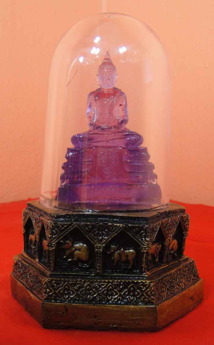 (((วัดใจเคาะเดียว ๑๐ บาทแดง))) พระพุทธโสธร ขนาดหน้าตัก ๑.๕ นิ้ว ฐาน ๓ นิ้ว สูง ๕ นิ้ว สีม่วง วันเสาร