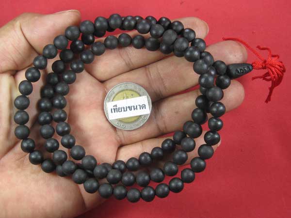 ประคำเหล็กไหล+เหล็กน้ำพี้ หลวงปู่คำบุ คุตฺตจิตฺโต วัดกุดชมภู อ.พิบูลมังสาหาร จ.อุบลราชธานี