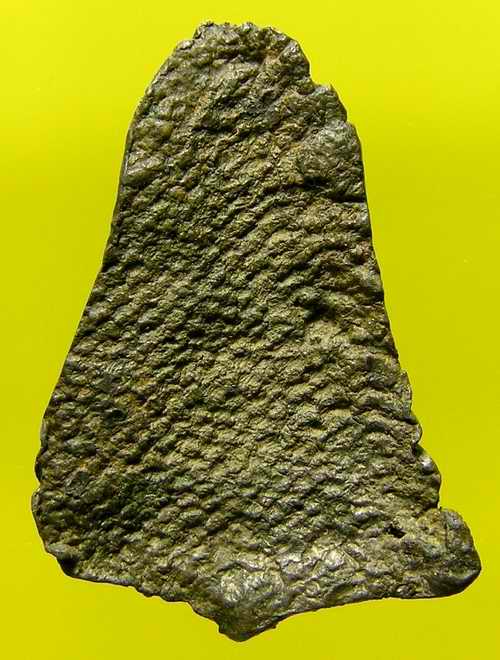 พระยอดธง กรุพญาดำ สุโขทัย ชินเงิน หลังลายผ้า 