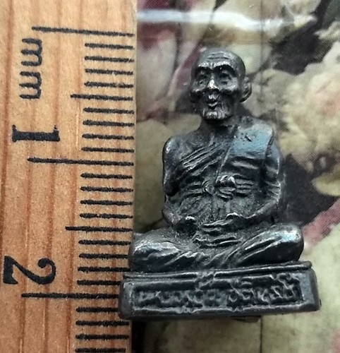 10 บาท กับ รูปเหมือนพระครูอั้น ชุติณฑโร วัดหนองเสือ ต.หนองดินแดง อ.เมือง จ.นครปฐม .......BC297