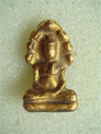 พระวัดเชิงท่า (พิมพ์เล็ก) ทาชาดแดง ปิดทอง พิมพ์พระนาคปรก สวยๆ (เคาะเดียว) 300 บาท