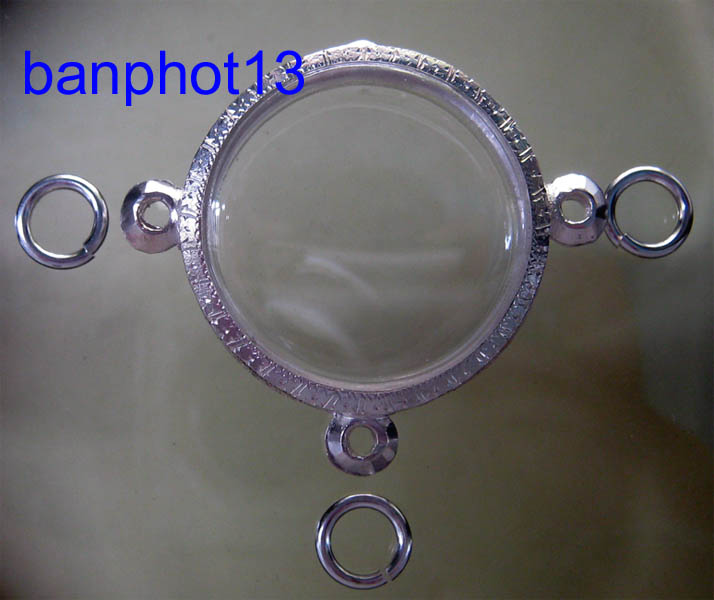 เคาะแรก ตลับเงินแท้แกะลาย 3 ห่วง หลังเปิด ยกซุ้มใส่เหรียญกลม ร. 5 หรือเกจิอื่นๆ งานแกะมือครับ