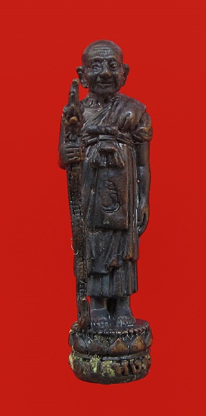 << วัดใจ เคาะเดียว 100 บาท >>รูปหล่อยืนถือไม้ท้าวหลวงปู่หงษ์ พรหมปัญโญ 
