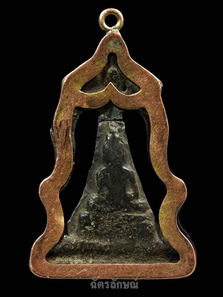 ซุ้มระฆังกรุวัดพระศรีมหาธาตุ สุพรรณบุรี