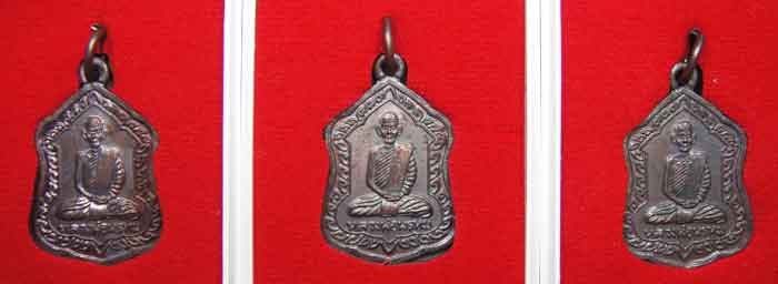 (((วัดใจเคาะเดียว ๑๐ บาท ยกชุด 3 องค์))) เหรียญโล่ใหญ่ หลวงพ่อพรหม ถาวโร วัดช่องแค เนื้อทองแดงรมมันป
