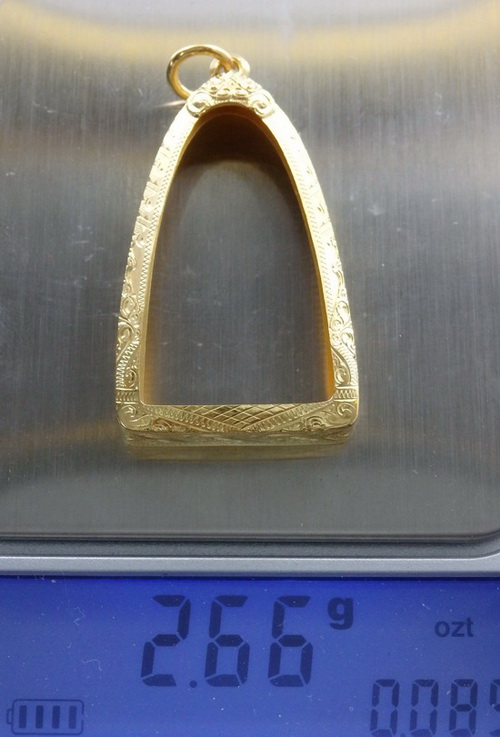 กรอบทอง หนัก 2.66 กรัม