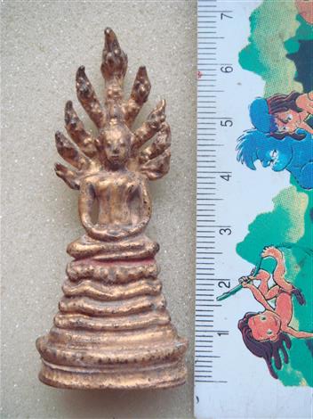 พระวัดเชิงท่า (พิมพ์ใหญ่) ทาชาดแดง ปิดทอง พิมพ์พระนาคปรก สวยๆ (เคาะเดียว) 950 บาท  No.2