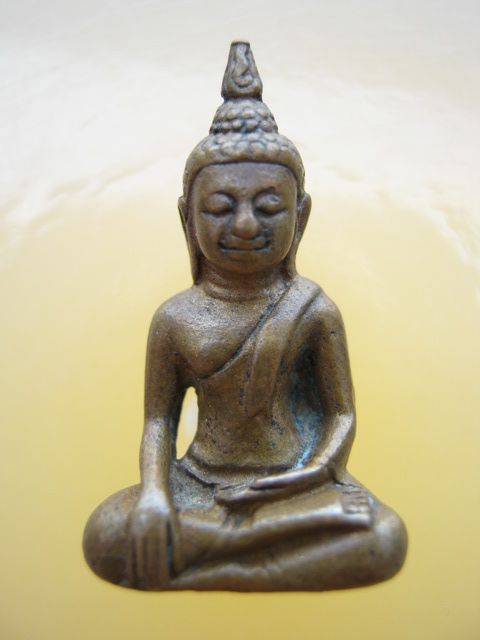 พระยอดธง เนื้อทองแดง