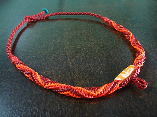 *วัดใจ* สร้อยคอเชือกเทียนถัก งานถักด้วยมือทั้งเส้น ความยาว 20 นิ้ว ห้อยพระหนึ่งองค์