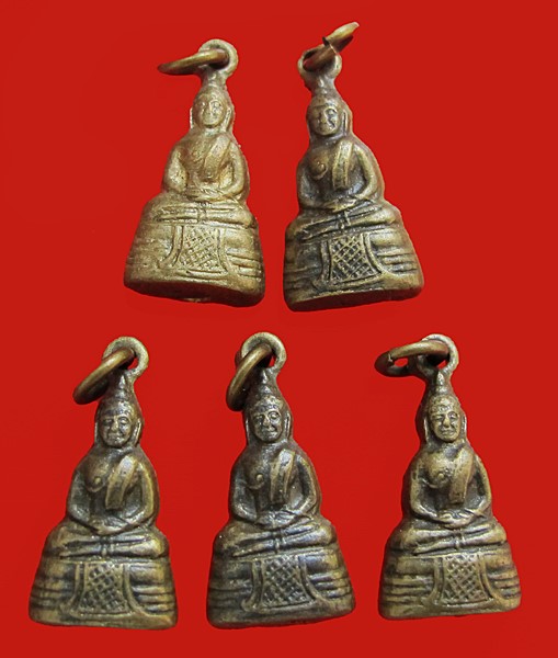 < วัดใจ เคาะเดียว 300 บาท > กริ่งเล็กหลวงพ่อโสธร เนื้อทองเหลือง ปี2512 วัดโสธรฯ  5 องค์  ชุด 1