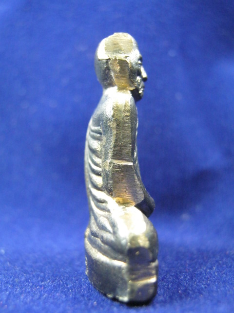 หลวงปู่คำบุ คุตฺตจิตฺโต"รูปเหมือนปั๊มลอยองค์ รุ่น 1 " วัดกุดชมพู ปี 2551 เนื้อนวะ 