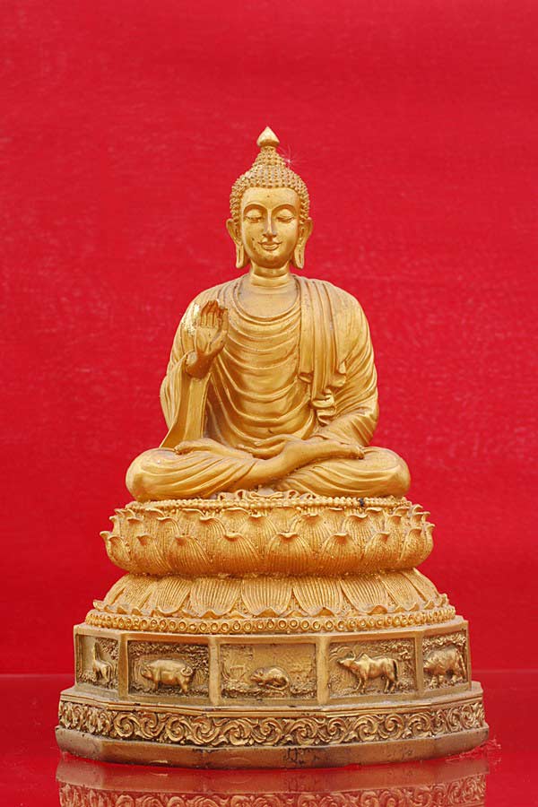 พระบูชาปางประทานพร ฐาน 12 ราศี