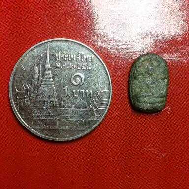 ปรกใบมะขามเนื้อชิน หลังลายผ้า พระอาจารย์ฝั้น ปลุกเสก หายาก