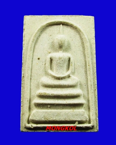 พระสมเด็จหลวงพ่อแพ วัดพิกุลทอง พิมพ์พระประธาน ที่ ๑ เนื้อผงเกสร พ.ศ.2535 จ.สิงห์บุรี