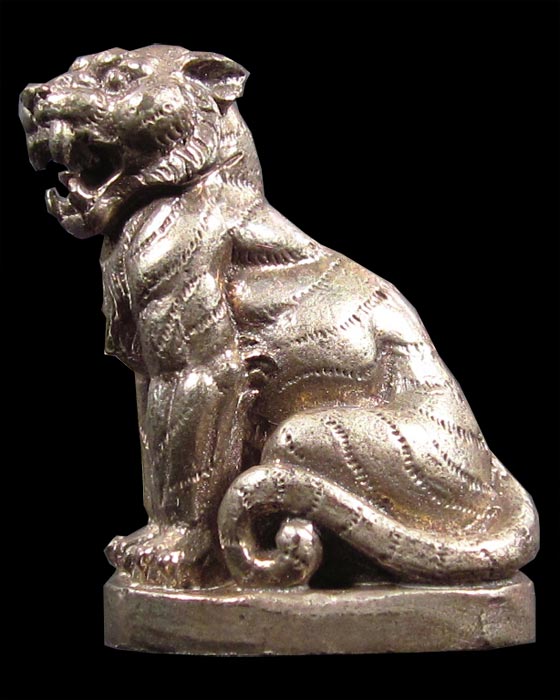 เสืออาคม เนื้อนวะ รุ่นแรก หลวงปู่คําบุ วัดกุดชมภู จ.อุบลราชธานี # ๒