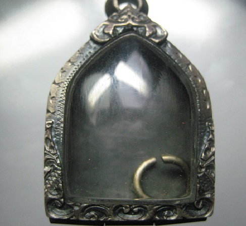 ตลับเงินมือสองปิดหลัง พระรอดขนาดกลาง