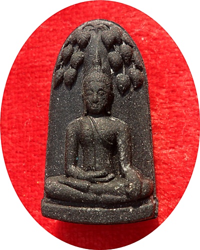 พระรอด(รุ่นแรก) หลวงปู่พวง วัดน้ำพุสามัคคี เนื้อว่านไพรดำบรรจุเกศาฝังตะกรุดสาริกา