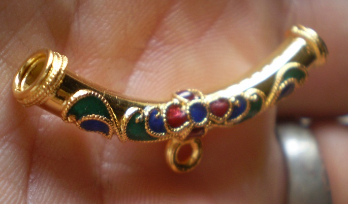 ห่วงเงินแท้   ลงยาราชาวดี  ชุบทองแท้  เคาะเดียว 