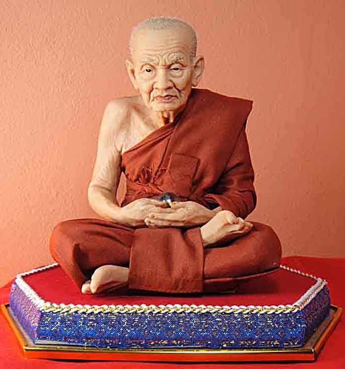 (((วัดใจเคาะเดียว 10 บาทแดง))) 1 ชุด 3 องค์ หลวงปู่ทวด หมื่นยันต์ รุ่นรวยหายห่วง ชุดพิเศษทอดกฐิน พร้