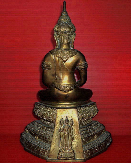 *พระพุทธมหาธรรมราชา วัดไตรภูมิ จ.เพชรบูรณ์ (ประเพณีอุ้มพระดำน้ำ) สวยมากค่ะ*