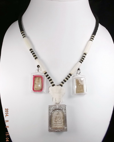 สร้อยกระลาแบบ 3 ห่วง # 9 ห่วงกลางหัวช้าง+ประคตกระดูกช้าง สวยๆ ถูกๆ เคาะเดียวครับ 