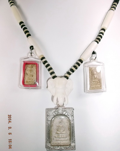 สร้อยกระลาแบบ 3 ห่วง # 9 ห่วงกลางหัวช้าง+ประคตกระดูกช้าง สวยๆ ถูกๆ เคาะเดียวครับ 