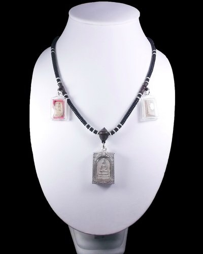 ***ลดกระหน่ำ*** สร้อยกระลาตาเดียวแบบ 3 ห่วง หัวขุนไม้กลึงอย่างดี+ประคตไม้ สวยๆ ถูกๆ เคาะเดียวครับ