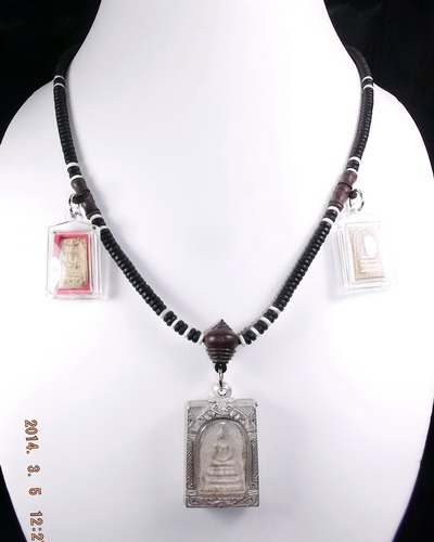 ***ลดกระหน่ำ*** สร้อยกระลาตาเดียวแบบ 3 ห่วง หัวขุนไม้กลึงอย่างดี+ประคตไม้ สวยๆ ถูกๆ เคาะเดียวครับ