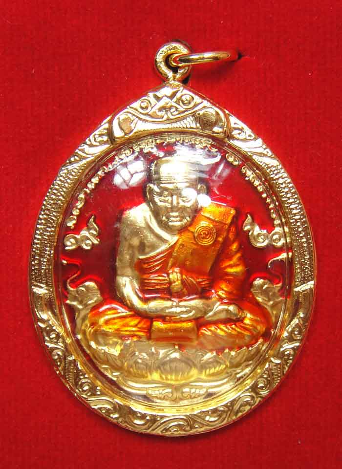 (((วัดใจเคาะเดียว ๑๐ บาท))) หลวงพ่อทวดเหยียบน้ำทะเลจืด (กะไหล่ทองลงยา ) ในวโรกาส ...