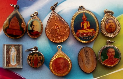 แดง 60 บาท รวมล็อกเก็ต 10 อัน ....... *** Ph890