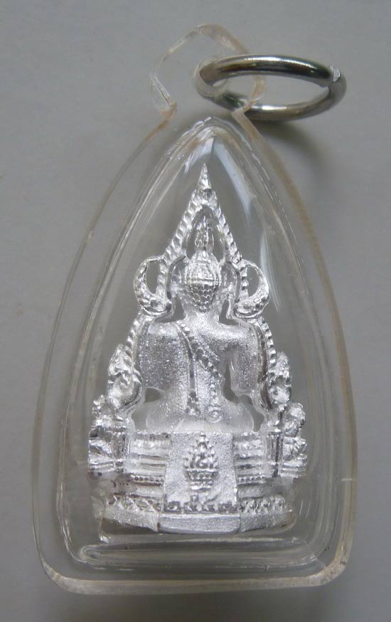 พระพุทธชินราช รุ่นปิดทอง เนื้อเงินแท้ ลอยองค์ พิมพ์ใหญ่ สูง 3 ซม. ปี 2547 เลข 172........13