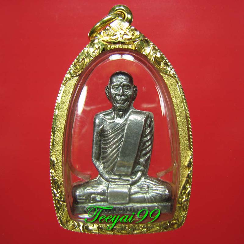 หลวงพ่อโอด..ศาลเจ้าพ่อดาบทอง เงิน สวยแชมป์...