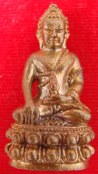 หลวงปู่เปลื้อง วัดลาดยาว พระกริ่ง 5 แผ่นดิน เนื้อฝาบาตรรมดำ