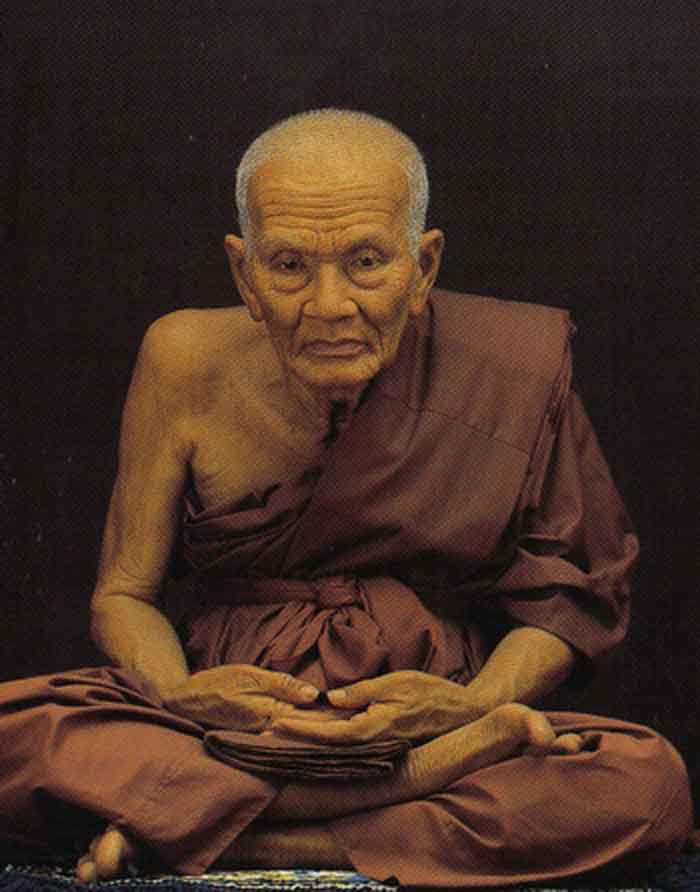 (((วัดใจเคาะเดียว๑๐บาท)))หลวงพ่อทวดเหยียบน้ำทะเลจืด หน้าตัก 5 นิ้ว ศิลาแลงหล่องานฝีมือประณีตสวยงาม