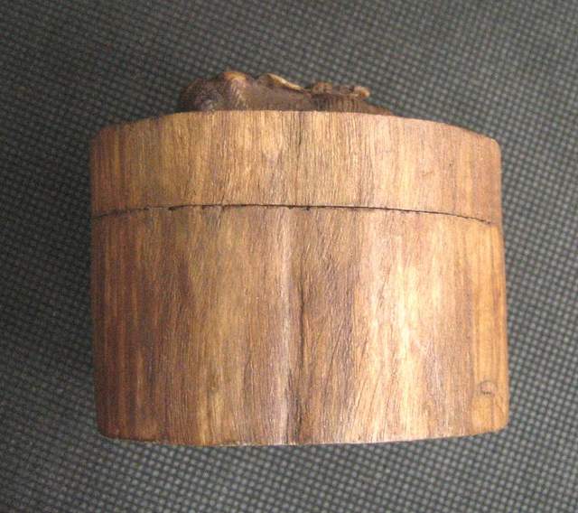 กล่องไม้สักสำหรับใส่พระ,เครื่องประดับ ฯลฯ ราคาไม่แพงครับ