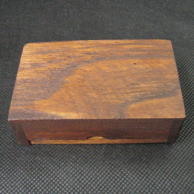 กล่องไม้สักสำหรับใส่พระ,เครื่องประดับ ฯลฯ ราคาไม่แพงครับ