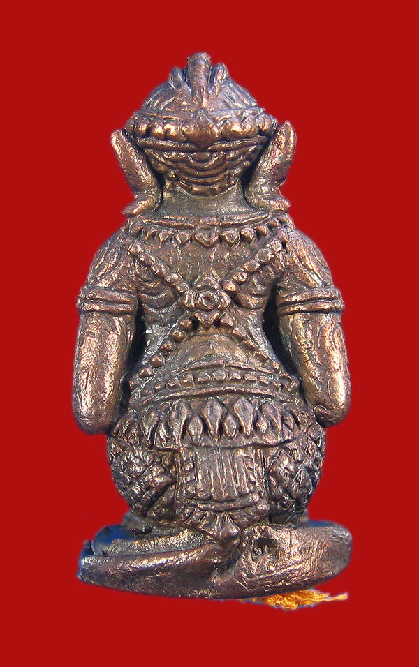 หนุมาน เนื้อนวะโลหะ รุ่น "รวมพุทธคุณ " หลวงปู่หลิวและหลวงพ่อคูณร่วมปลุกเสก