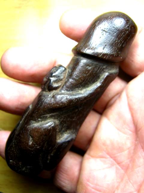 ไม่ต้องวัดใจ เคาะเดียวจัดไป!! ปลัดลิงเกาะไม้แกะมือเก่ามาก