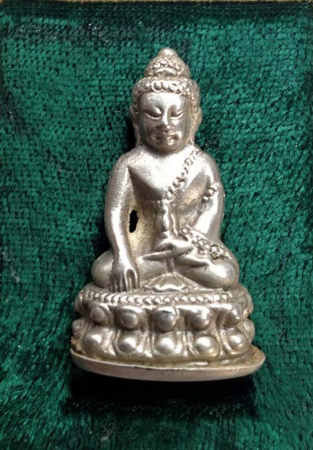 สุดยอดวัตถุมงคลแห่งปี พระกริ่งชินบัญชรอิสาน หลวงปู่คำบุ วัดกุดชมภู เนื้อเงินสร้าง ๒๙๑ องค์