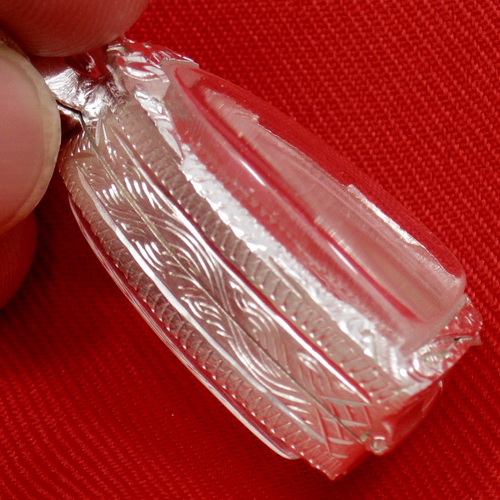 ตลับเงิน 95% แกะลาย มือหนึ่ง สำหรับใส่หลวงพ่อโสธร ปี 2500และพระกริ่งขนาดเล็กทั่วไป งานขึ้นมือ  