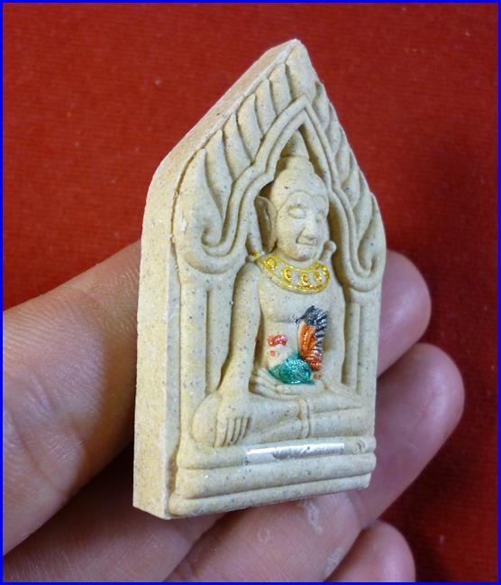พระขุนแผนอุ้มไก่ทาทองฝังตะกรุดเงิน หลังแมงมุม พอจ.เล็ก ถ้ำเขาน้อย เพชรบุรี c1