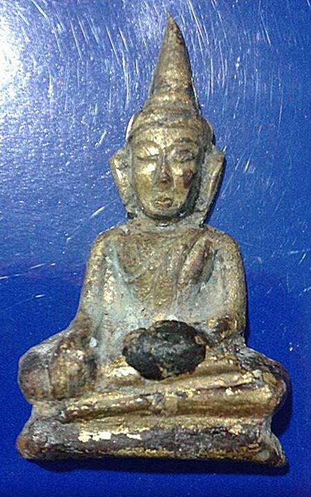 พระท่ากระดานหลวงปู่นาถวัดศรีโลหะปี20