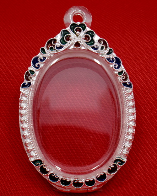 ตลับเงิน 95% สำหรับใส่เหรียญเจริญพร หลวงปู่ทิม,เหรียญสรงน้ำ หลวงพ่อพรหม และเหรียญรูปไข่ทั่วไปA