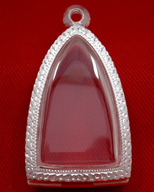 ตลับเงิน 95% สำหรับใส่พระหลวงพ่อโสธร 80ปี กรมตำรวจ พิมพ์ใหญ่ และพระกริ่งและรูปหล่อขนาดกลางทั่วไป