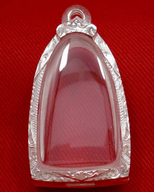 ตลับเงิน 95% สำหรับใส่ทรงหลวงปู่ทวดเนื้อว่าน พิมพ์ใหญ่ และกริ่งทั่วไป แกะลายด้วยมือ