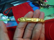 กำไลทองคำหนัก 3 บาท หลวงปู่ทิม วัดพระขาว รุ่น 2 พ.ศ. 2547 หายากสุดๆ ขนาดข้อมือผู้หญิงครับ