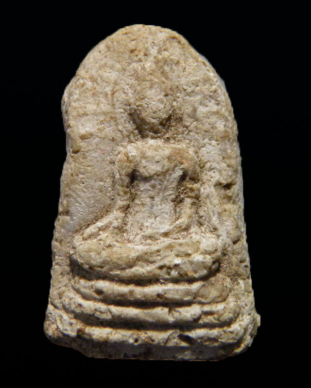 พระยอดขุนพล  หลวงพ่อแช่ม วัดดอนยายหอม จ.นครปฐม ปี 2514 เนื้อผงพุทธคุณ เป็นพระยุคต้น ของหลวงพ่อแช่ม  