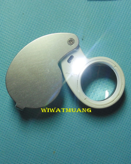 กล้องส่องพระไม่ง้อแสงแดด ILLUMINATEDLOUPE LEDLIGHT ขนาด40x (25 m.m) แบบมีไฟ LED