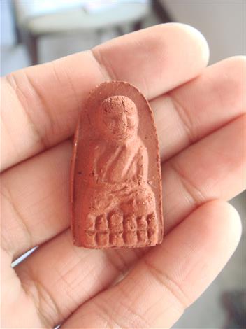 หลวงปู่ทวด หลวงปู่หมุน ปลุกเสก  (เคาะเดีย ว) 390 บาท